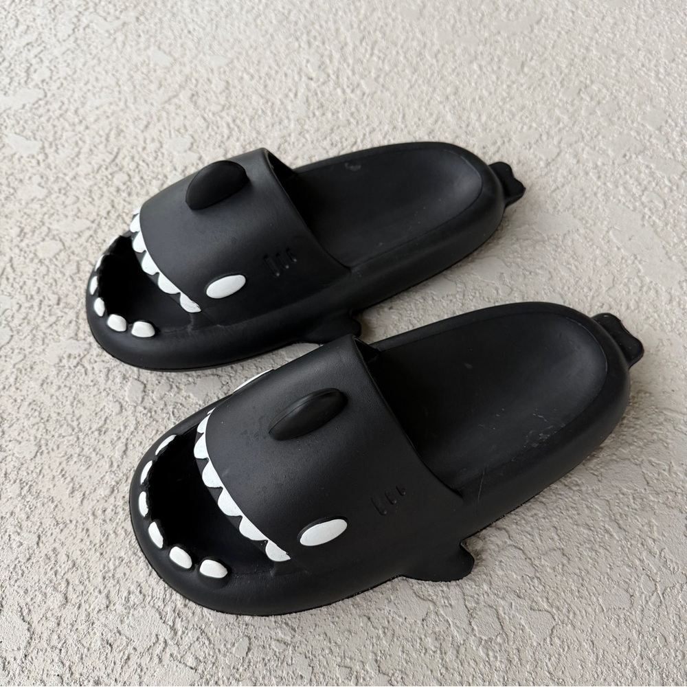 Black Shark Slide Sandals with White Tooth Detailing